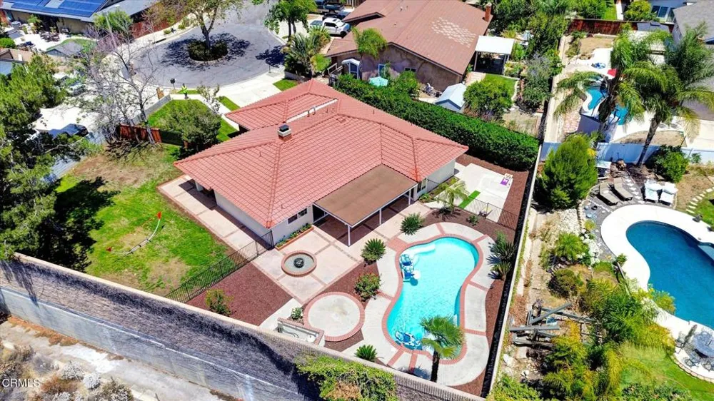 295 E Blue Mountain Way Claremont, CA 91711