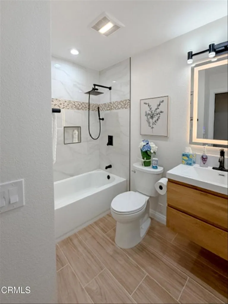 295 E Blue Mountain Way Claremont, CA 91711