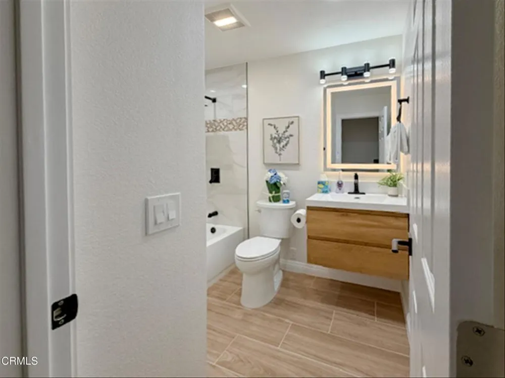 295 E Blue Mountain Way Claremont, CA 91711