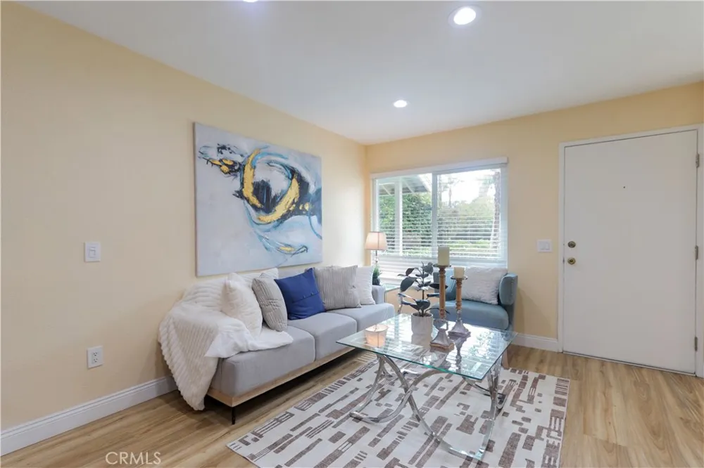 2713 W Northwood Santa Ana, CA 92704
