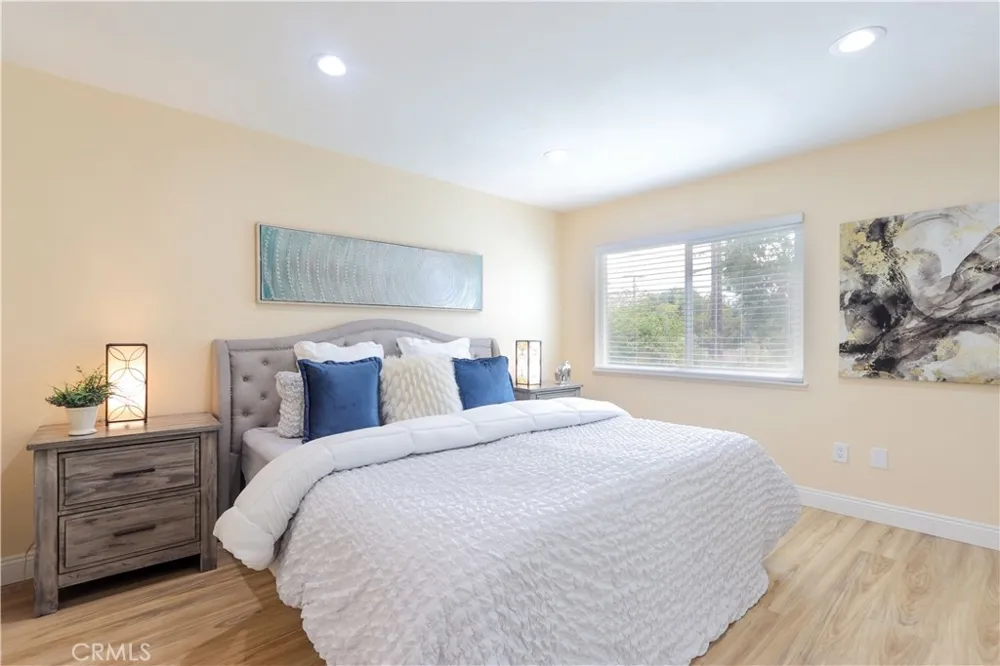 2713 W Northwood Santa Ana, CA 92704