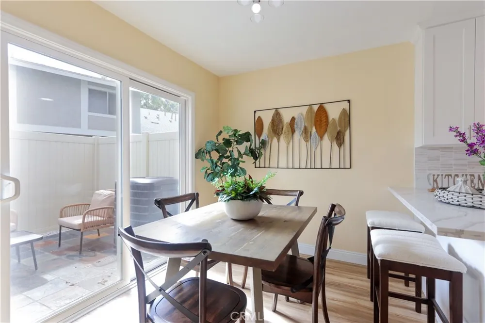 2713 W Northwood Santa Ana, CA 92704