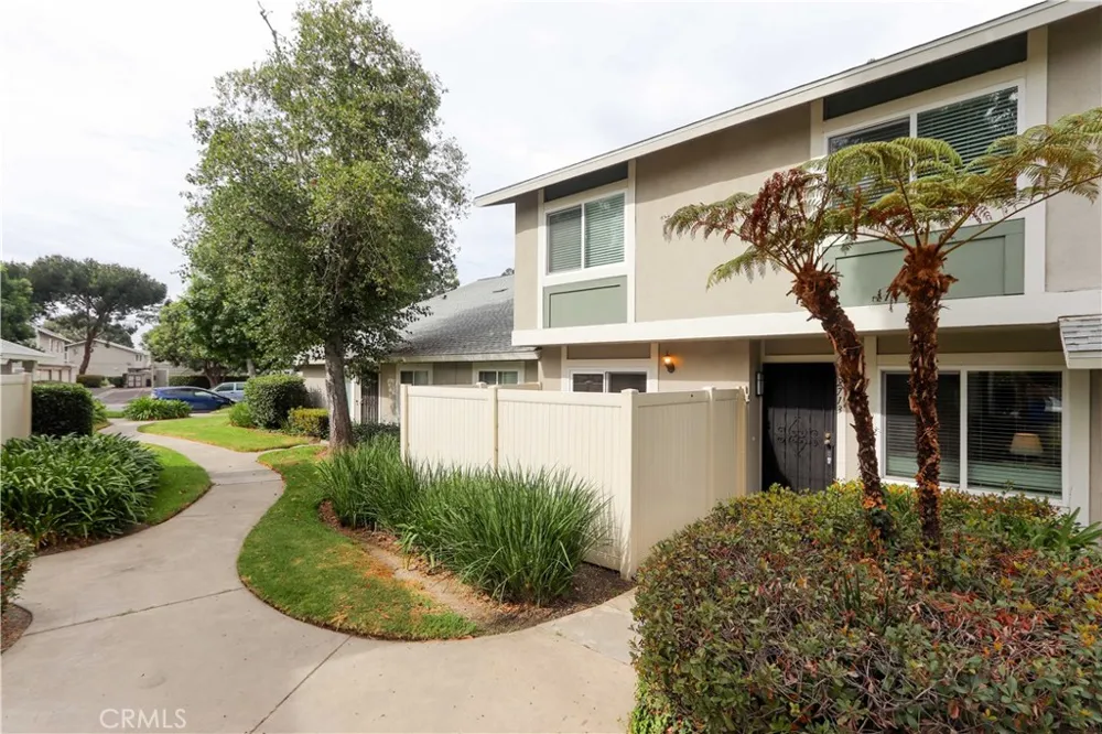 2713 W Northwood Santa Ana, CA 92704