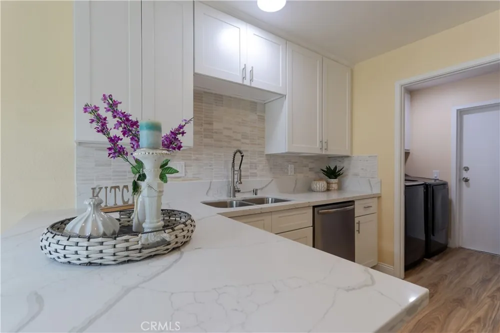 2713 W Northwood Santa Ana, CA 92704
