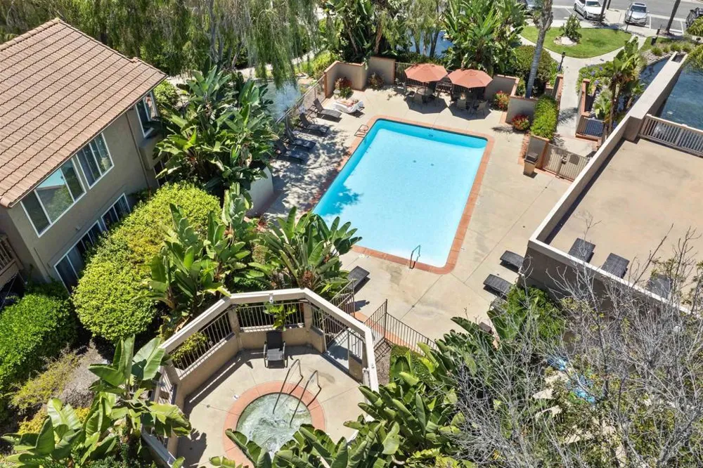 930 Via Mil Cumbres #161 Solana Beach, CA 92075