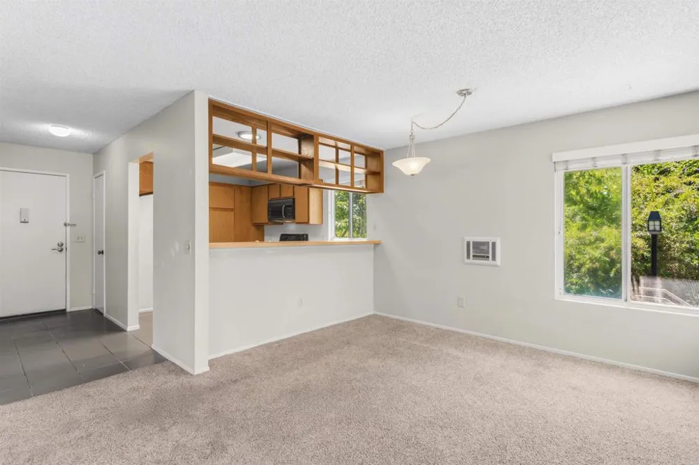 930 Via Mil Cumbres #161 Solana Beach, CA 92075
