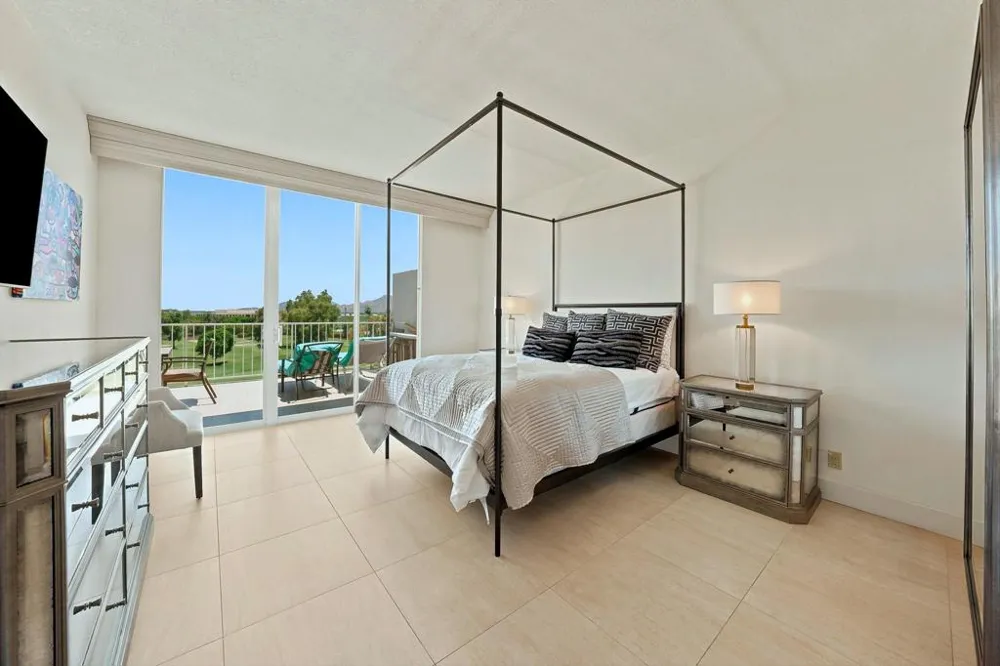 900 Island Drive #703 Rancho Mirage, CA 92270