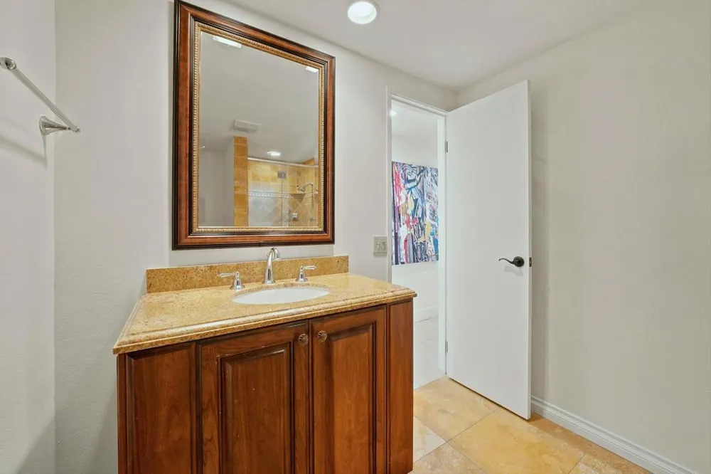 900 Island Drive #703 Rancho Mirage, CA 92270