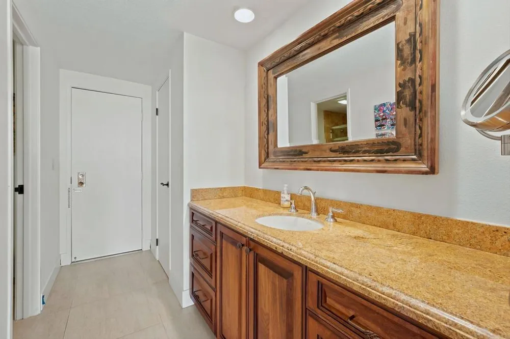 900 Island Drive #703 Rancho Mirage, CA 92270