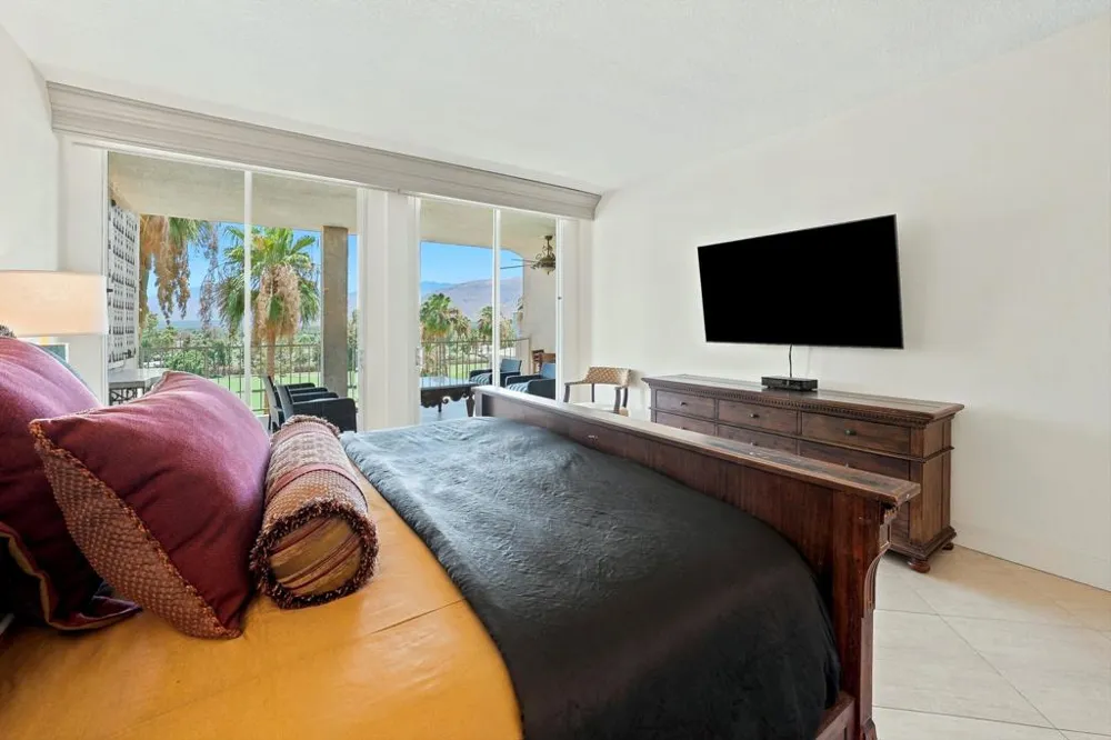 900 Island Drive #703 Rancho Mirage, CA 92270