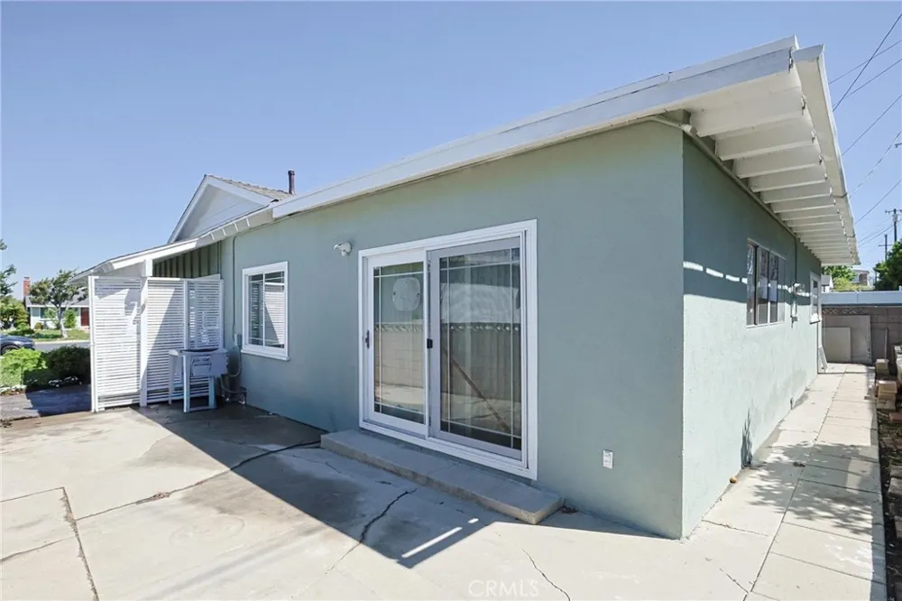 1328 W 214th Street Torrance, CA 90501
