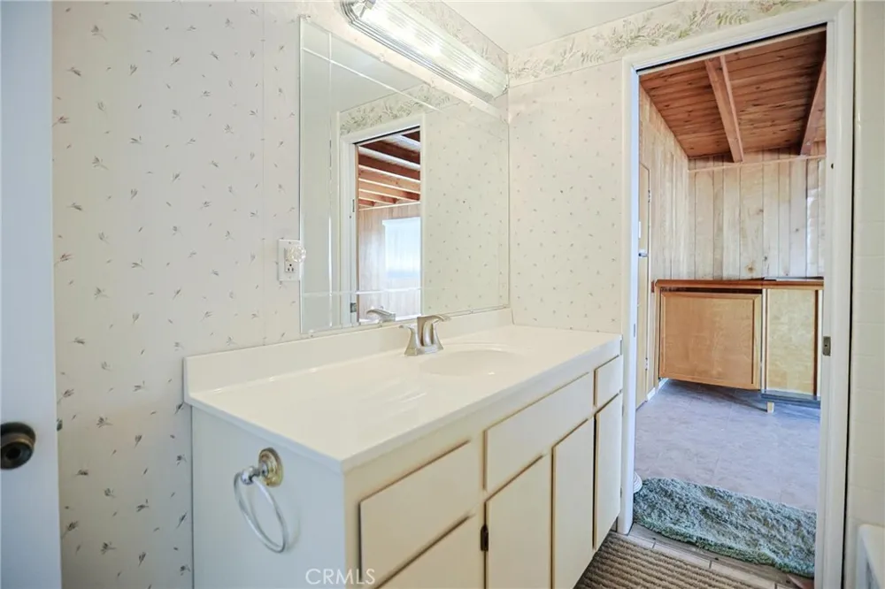 1328 W 214th Street Torrance, CA 90501