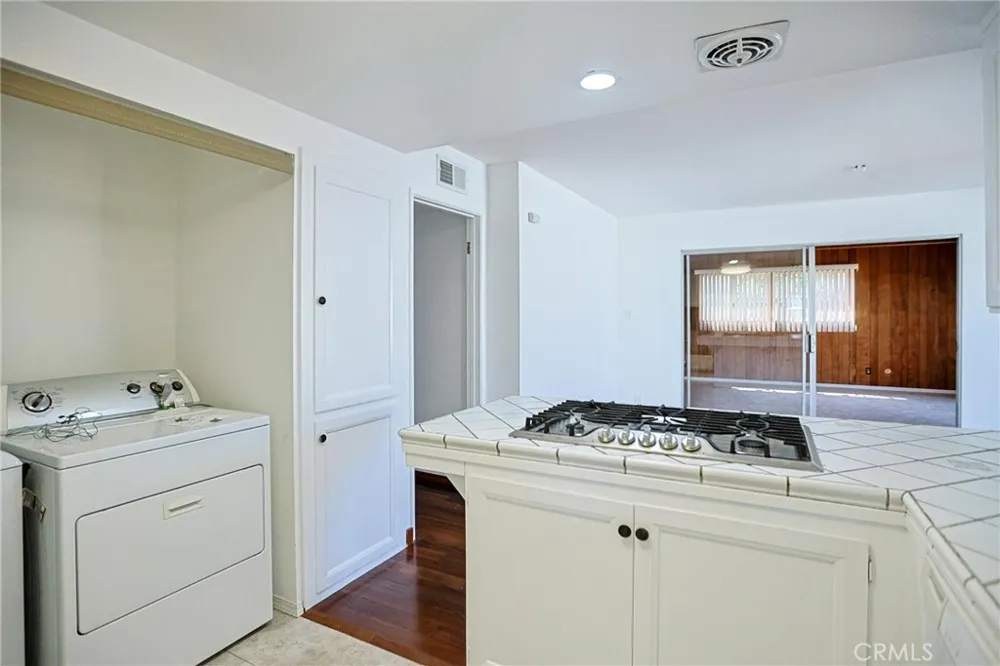 1328 W 214th Street Torrance, CA 90501