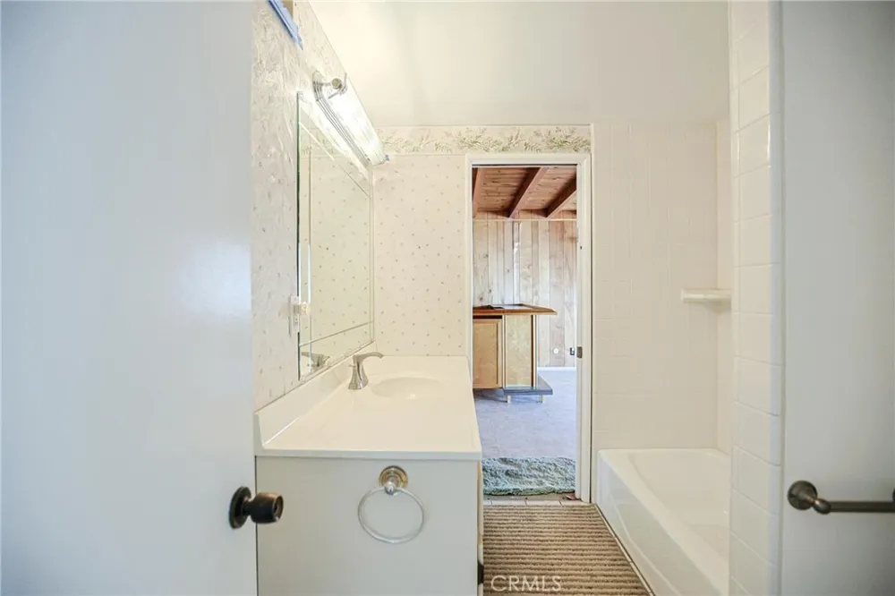 1328 W 214th Street Torrance, CA 90501