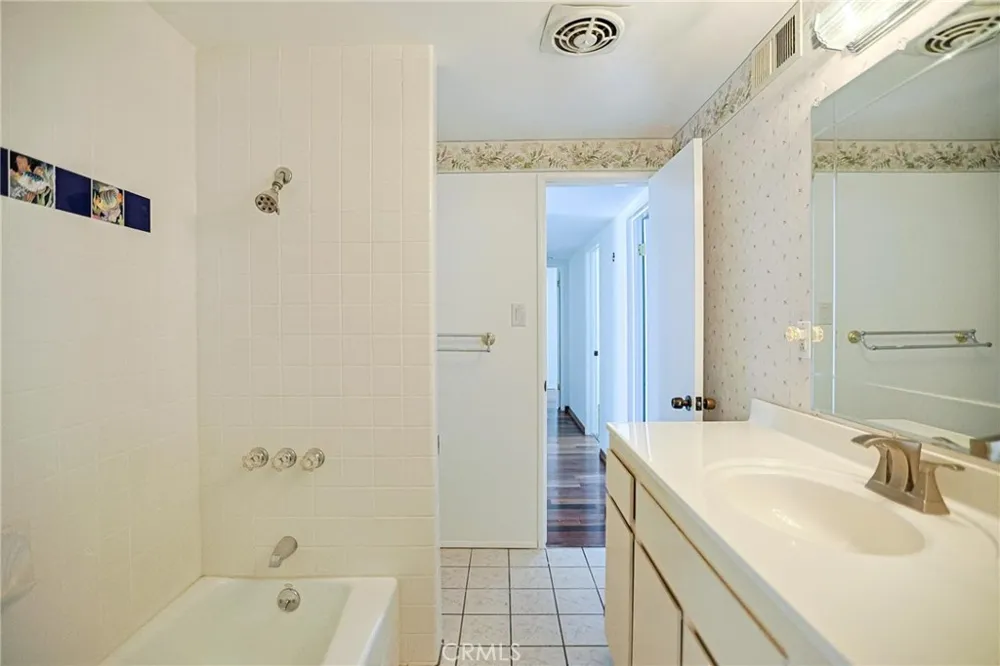 1328 W 214th Street Torrance, CA 90501