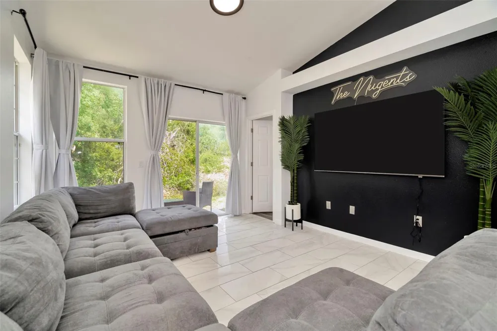 6233 OLIVEDALE DRIVE Riverview, FL 33578