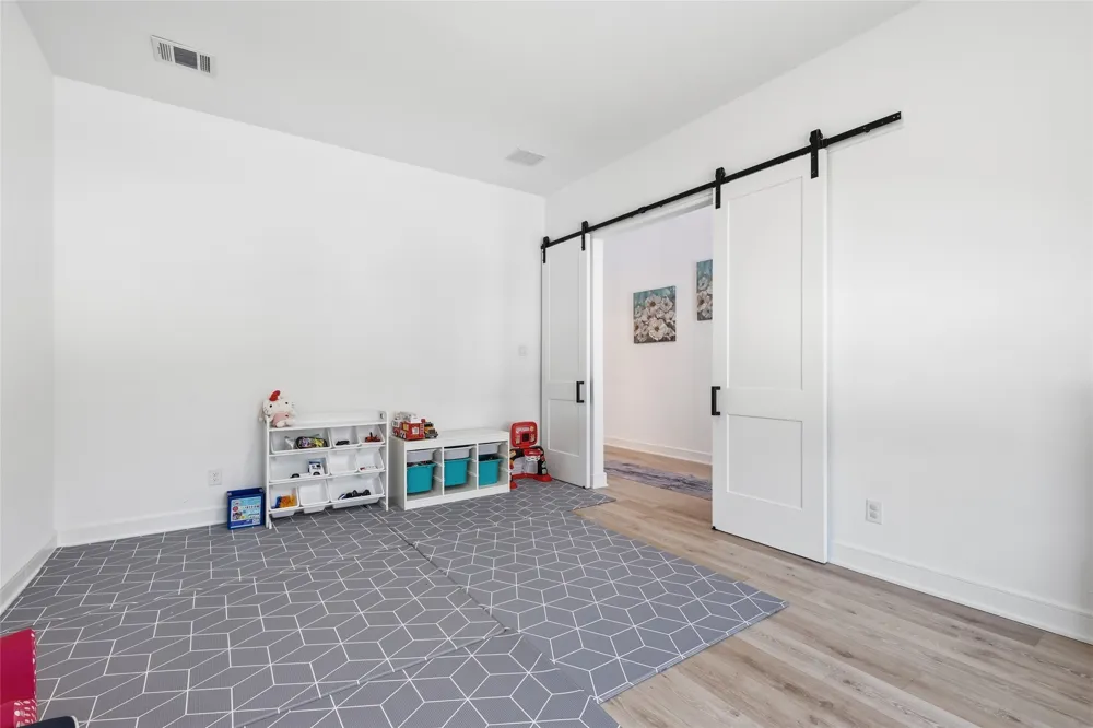 4728 Brockwell Drive Carrollton, TX 75010