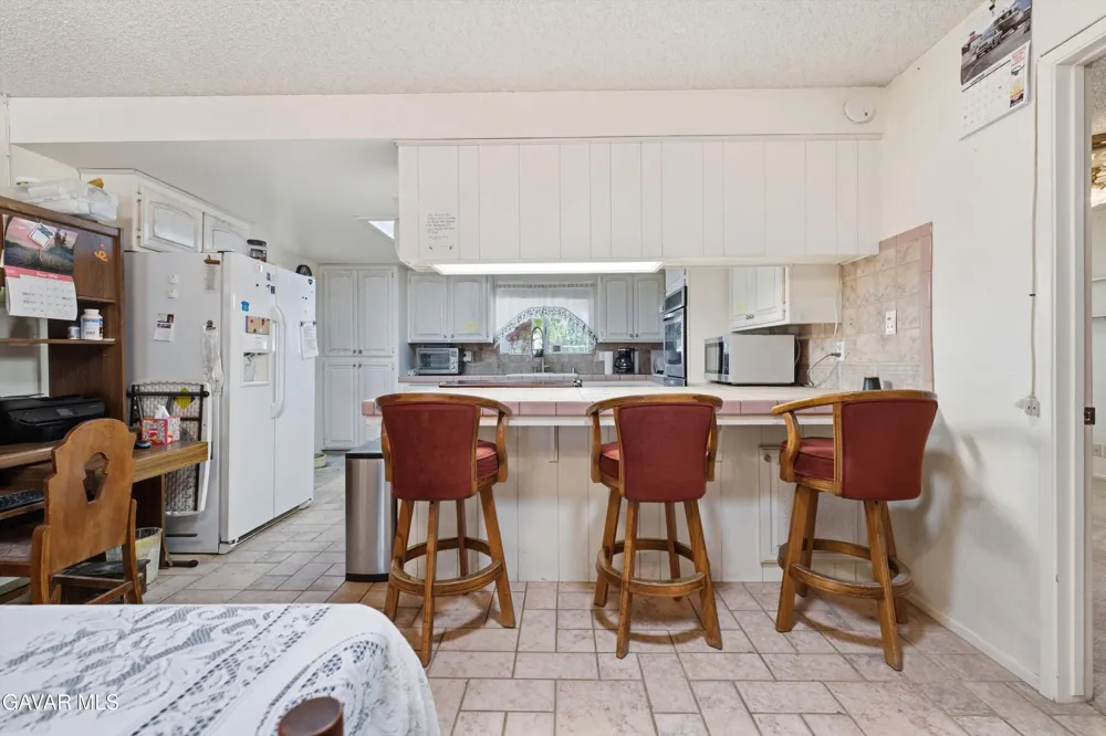 4533 W Avenue K12 Quartz Hill, CA 93536