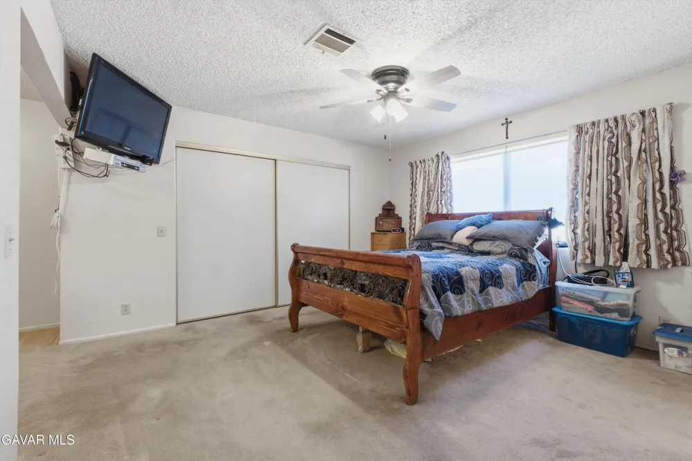 4533 W Avenue K12 Quartz Hill, CA 93536