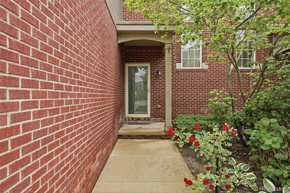 5953 High Point Court #29 Brighton Township, MI 48116