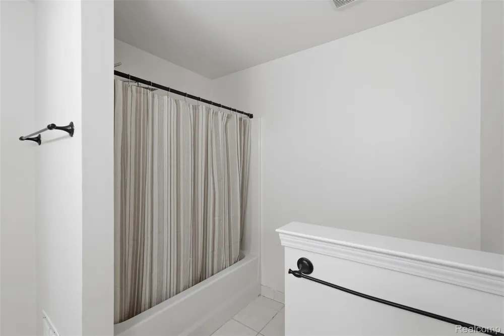 5953 High Point Court #29 Brighton Township, MI 48116
