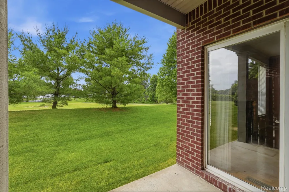 5953 High Point Court #29 Brighton Township, MI 48116