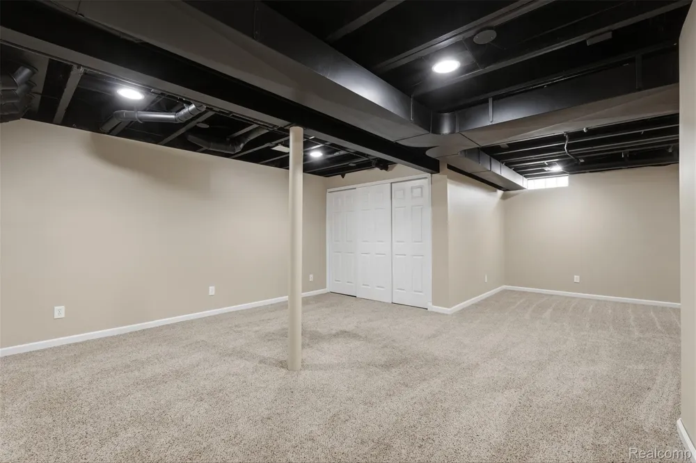 5953 High Point Court #29 Brighton Township, MI 48116