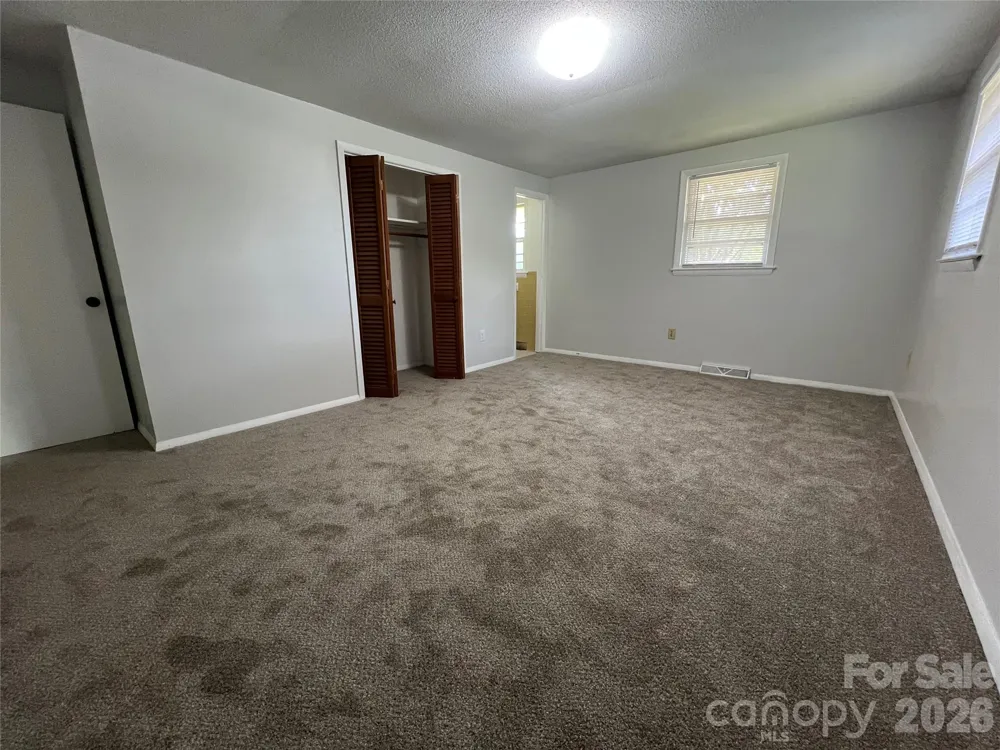 649 Pine Street Extension Forest City, NC 28043