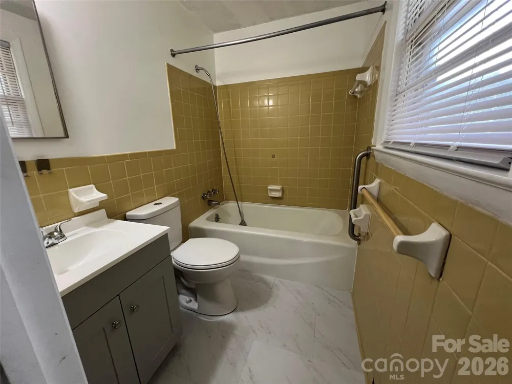 649 Pine Street Extension Forest City, NC 28043