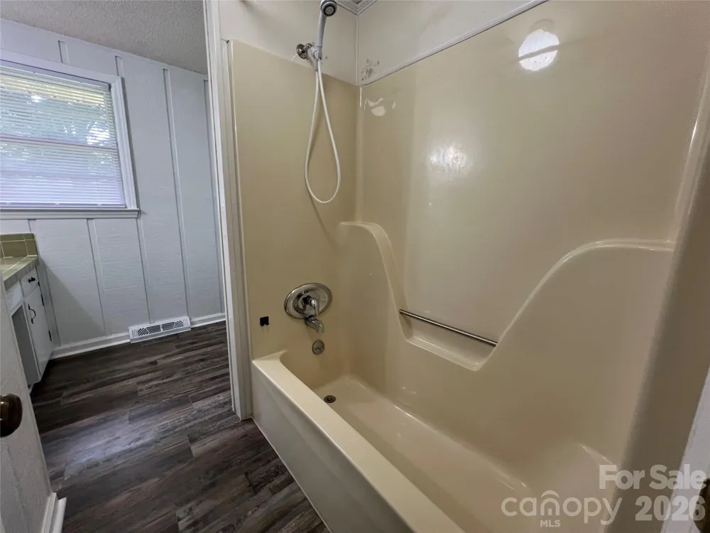 649 Pine Street Extension Forest City, NC 28043