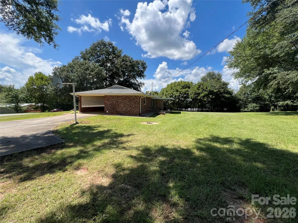 649 Pine Street Extension Forest City, NC 28043