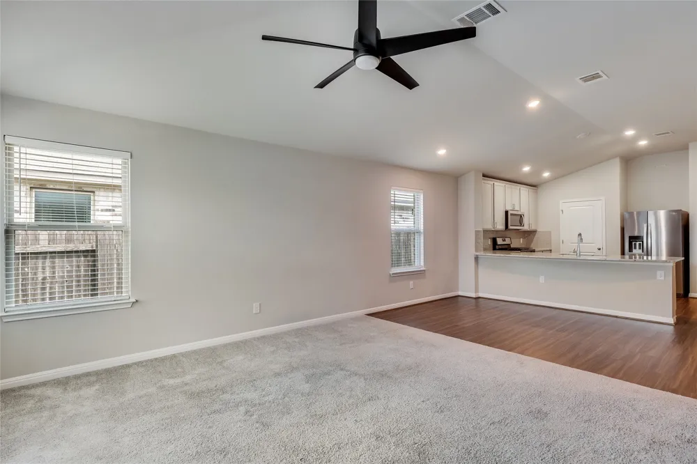 12405 Amber Lynn Path Manor, TX 78653