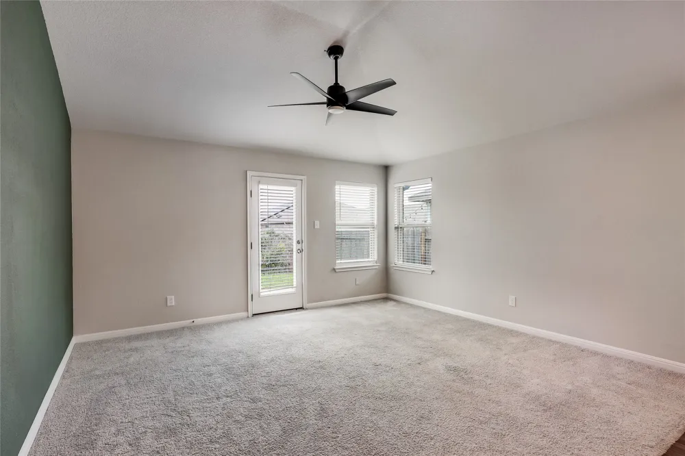 12405 Amber Lynn Path Manor, TX 78653
