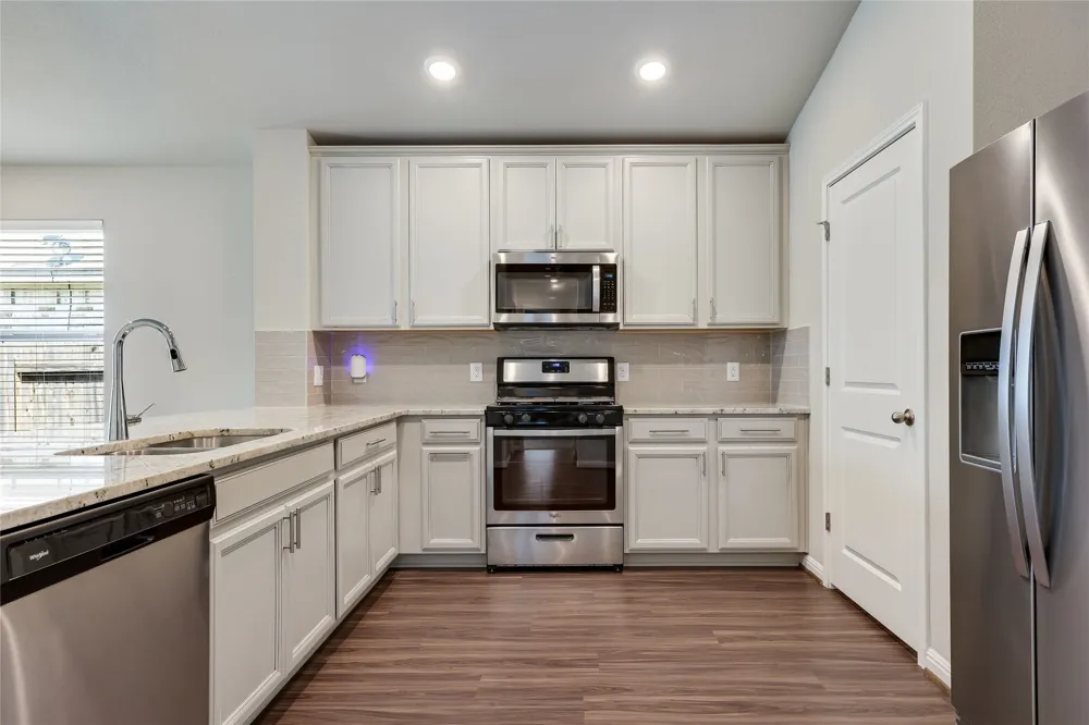 12405 Amber Lynn Path Manor, TX 78653