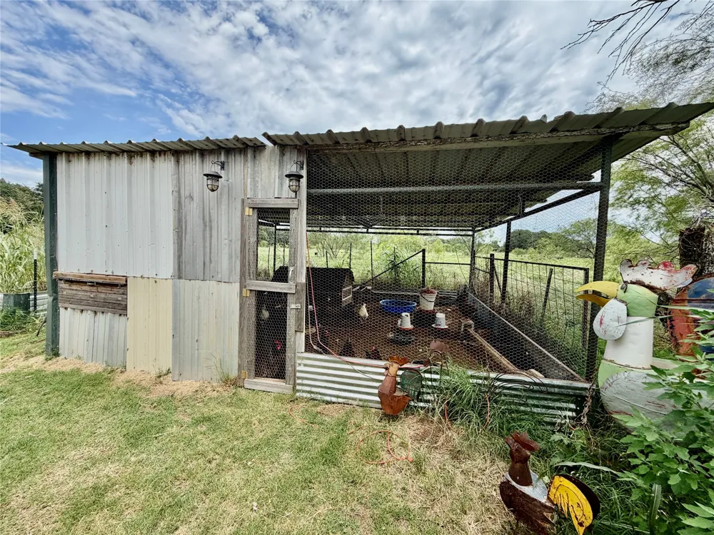309 County Road 461 Eastland, TX 76448