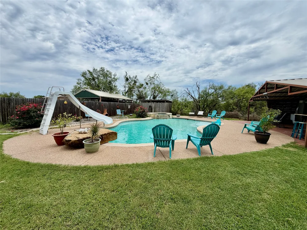 309 County Road 461 Eastland, TX 76448
