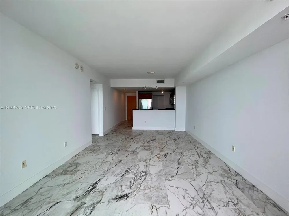 253 NE 2nd St #2409 Miami, FL 33132