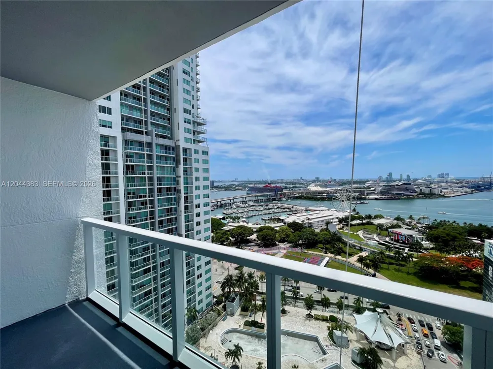 253 NE 2nd St #2409 Miami, FL 33132