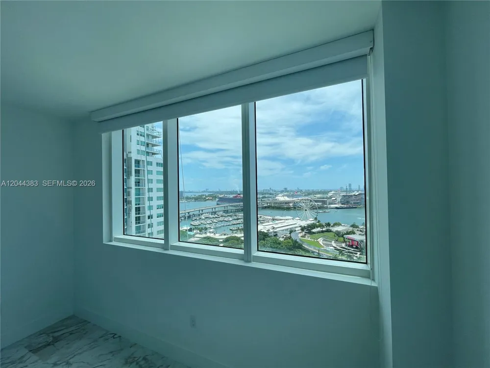 253 NE 2nd St #2409 Miami, FL 33132