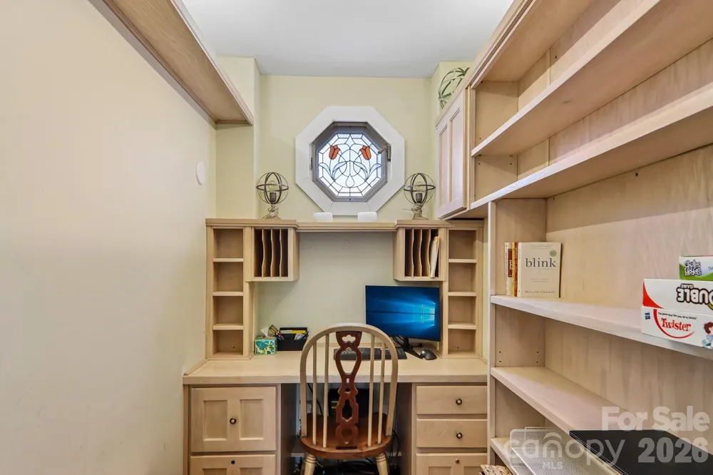 23 Tuskeegee Street Asheville, NC 28801