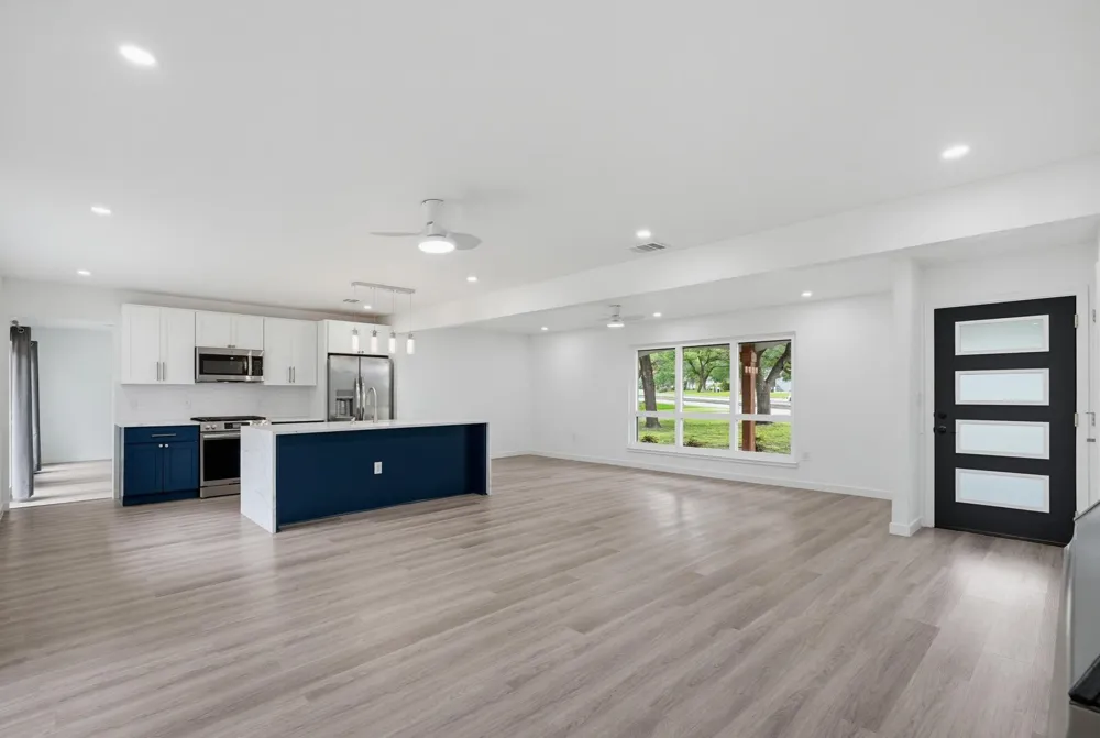 12607 Gaslite Circle Farmers Branch, TX 75234