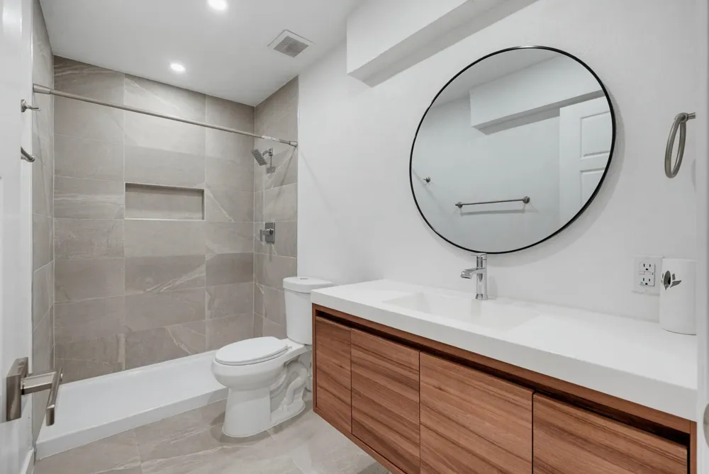 12607 Gaslite Circle Farmers Branch, TX 75234