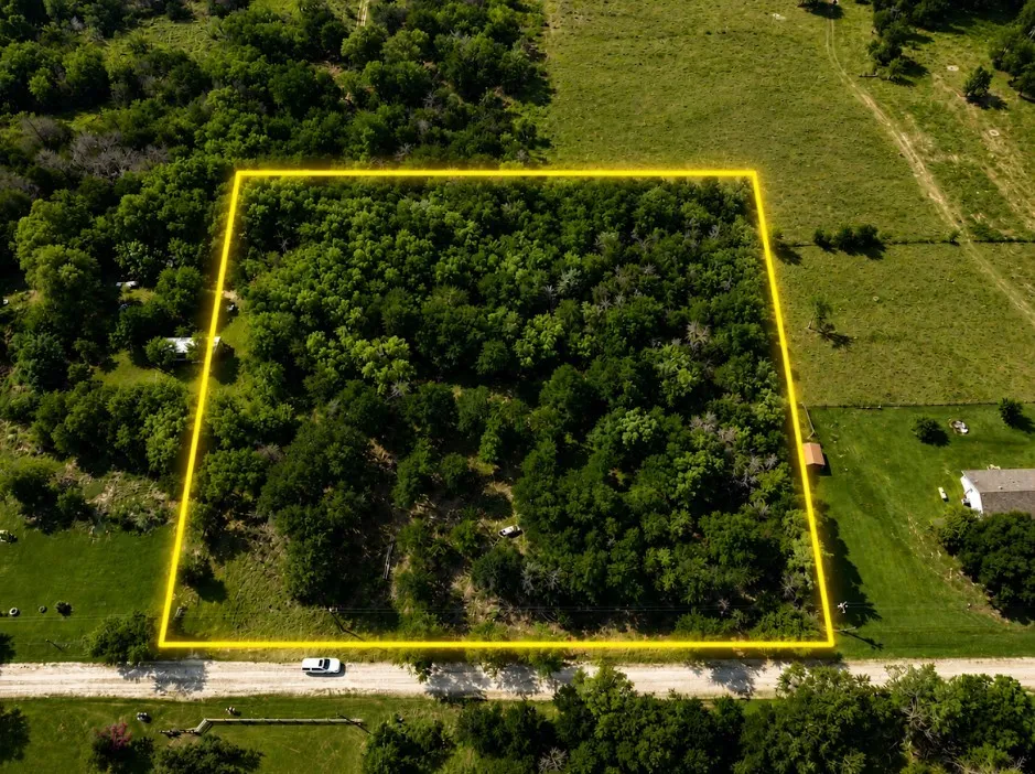 9026 NE County road 2140 Kerens, TX 75144