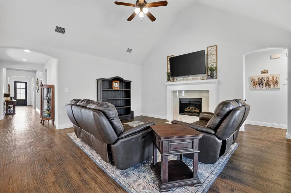 3717 Wildridge Boulevard Oak Point, TX 75068