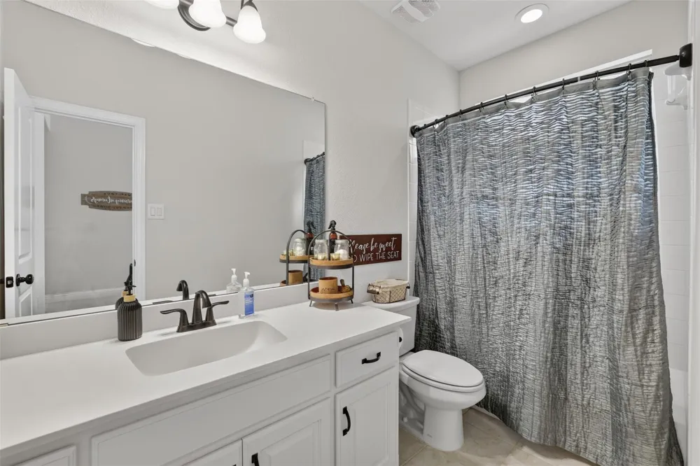 3717 Wildridge Boulevard Oak Point, TX 75068