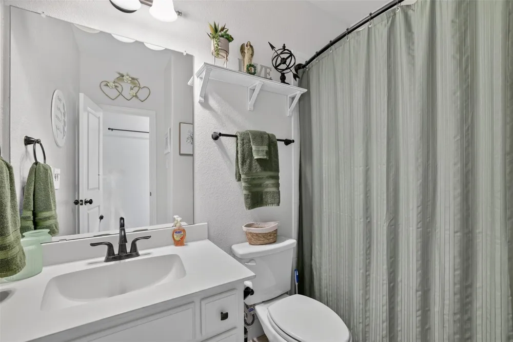 3717 Wildridge Boulevard Oak Point, TX 75068