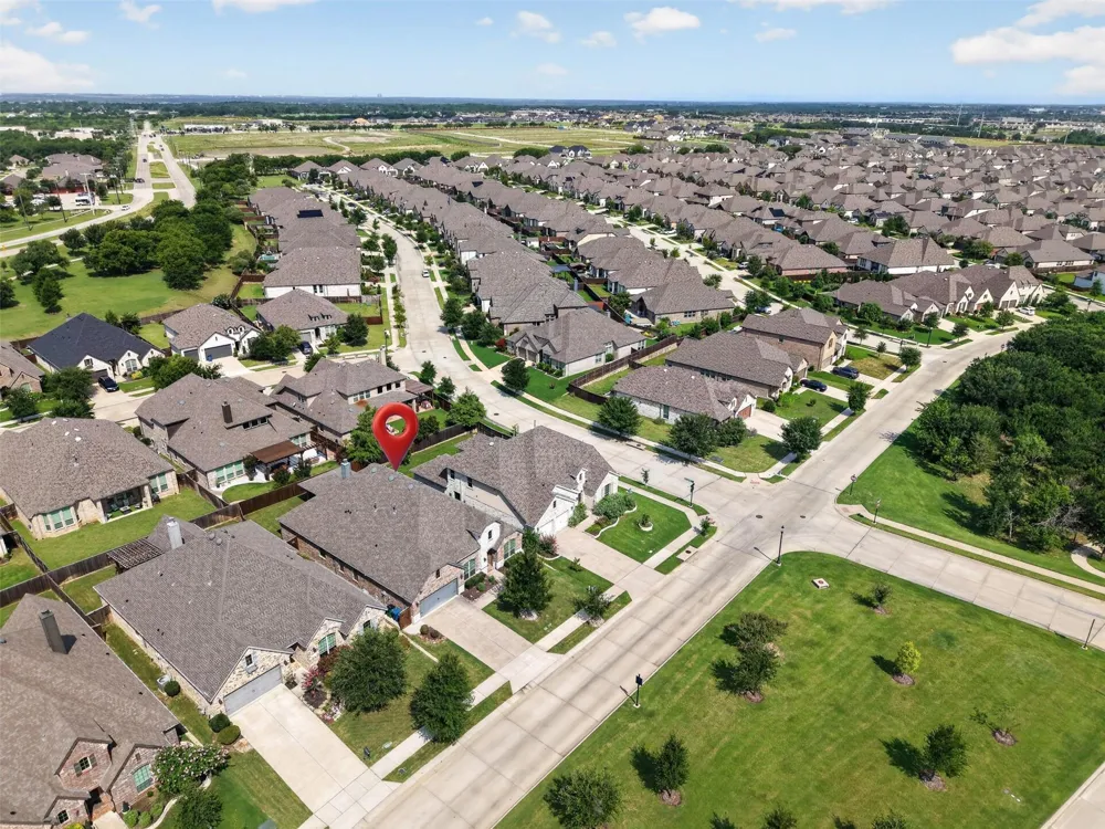 3717 Wildridge Boulevard Oak Point, TX 75068