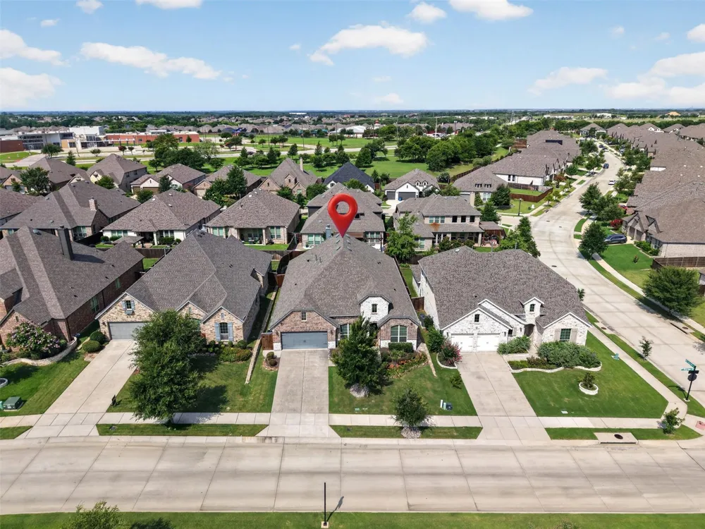 3717 Wildridge Boulevard Oak Point, TX 75068