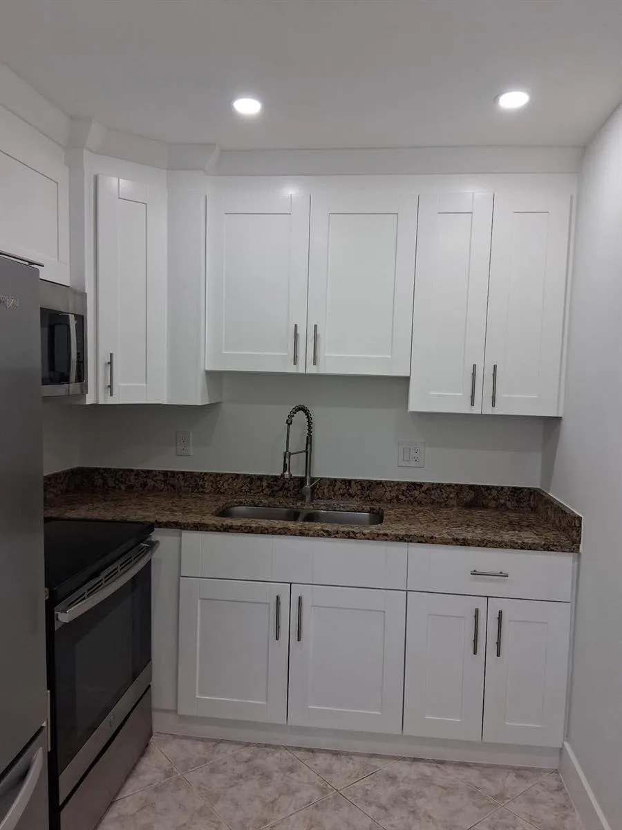 2100 Springdale Boulevard #303 Palm Springs, FL 33461