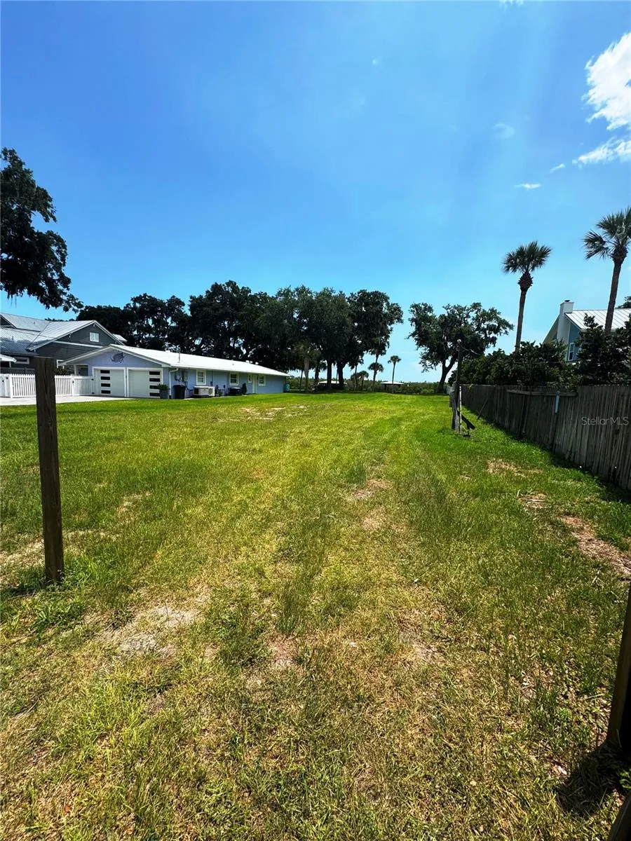 622 RIVERSIDE DRIVE New Smyrna Beach, FL 32168